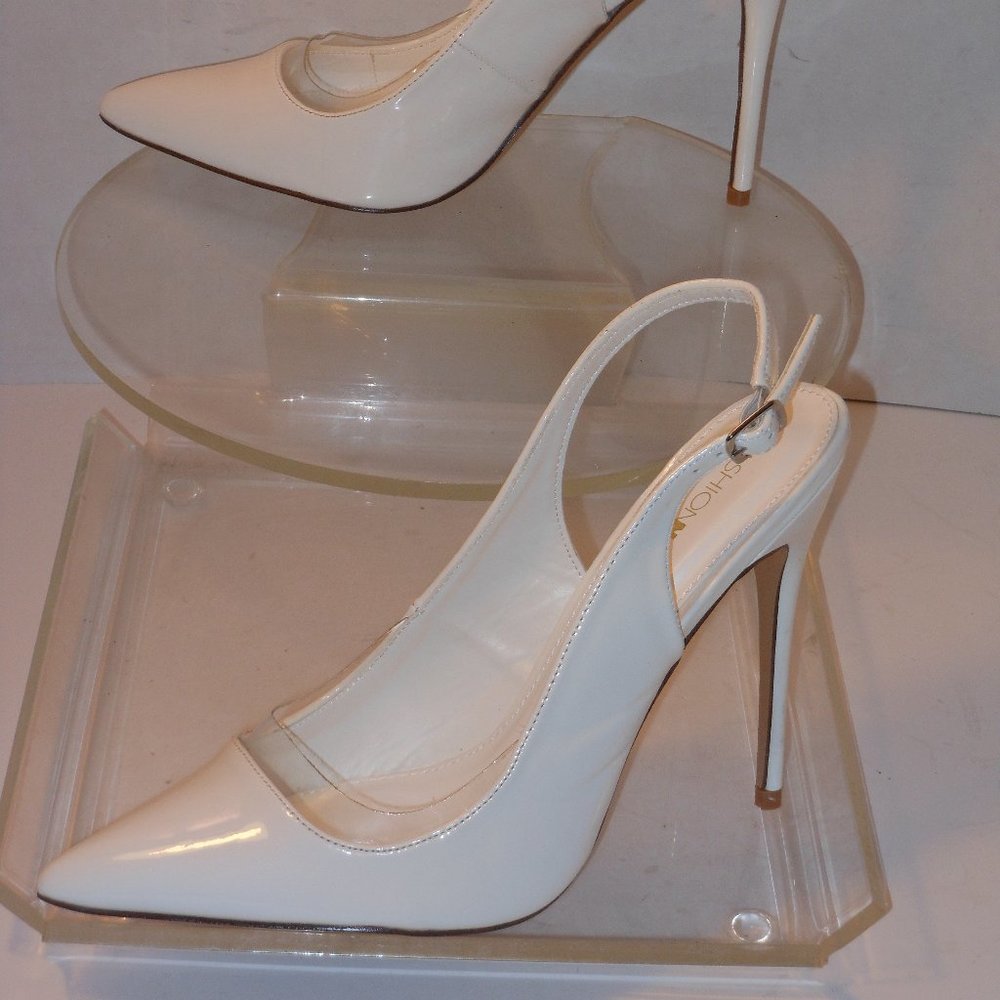NOVA WHITE PATENT LEATHER SLINGBACKS SIZE 10 M
